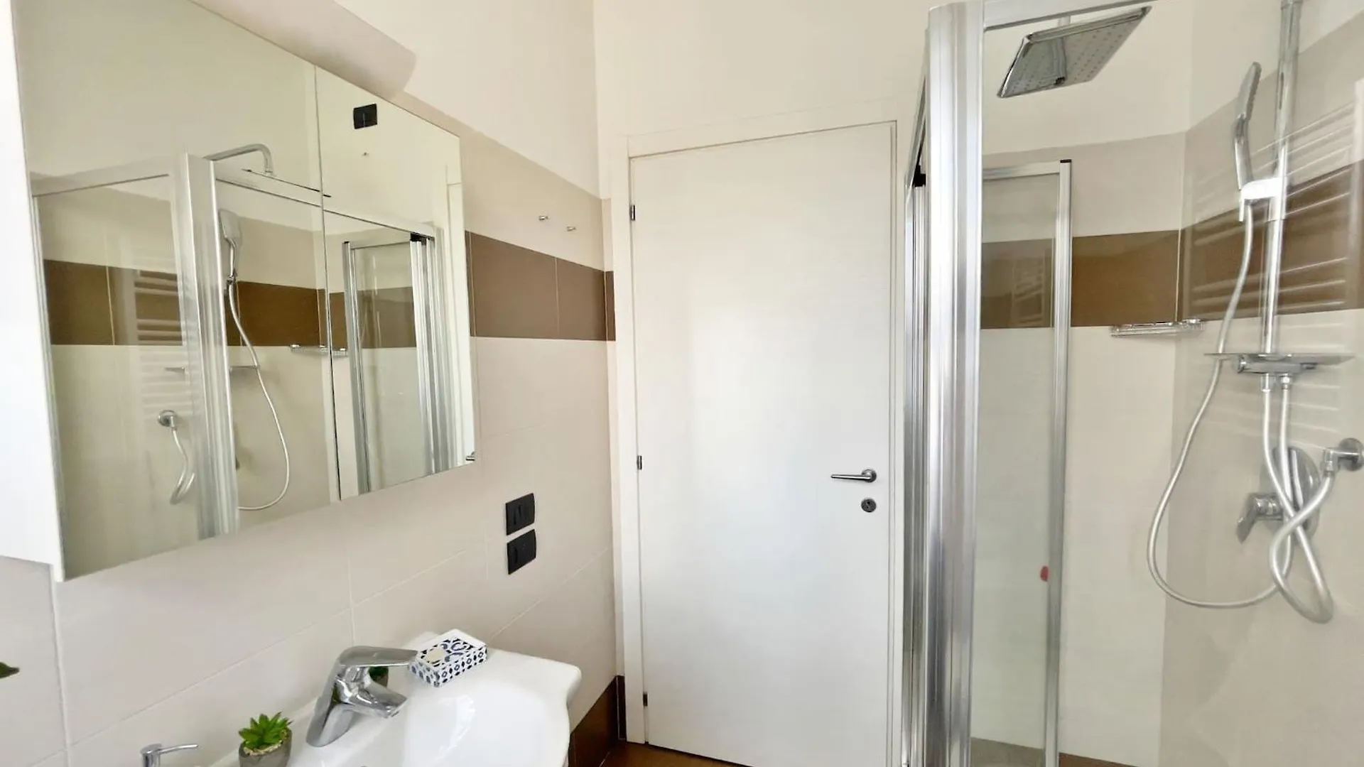 Candiani A3 Bilocale 2 Livelli Milan Apartment