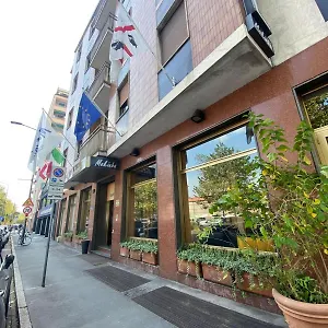 Mokinba Sant'ambroeus Hotel